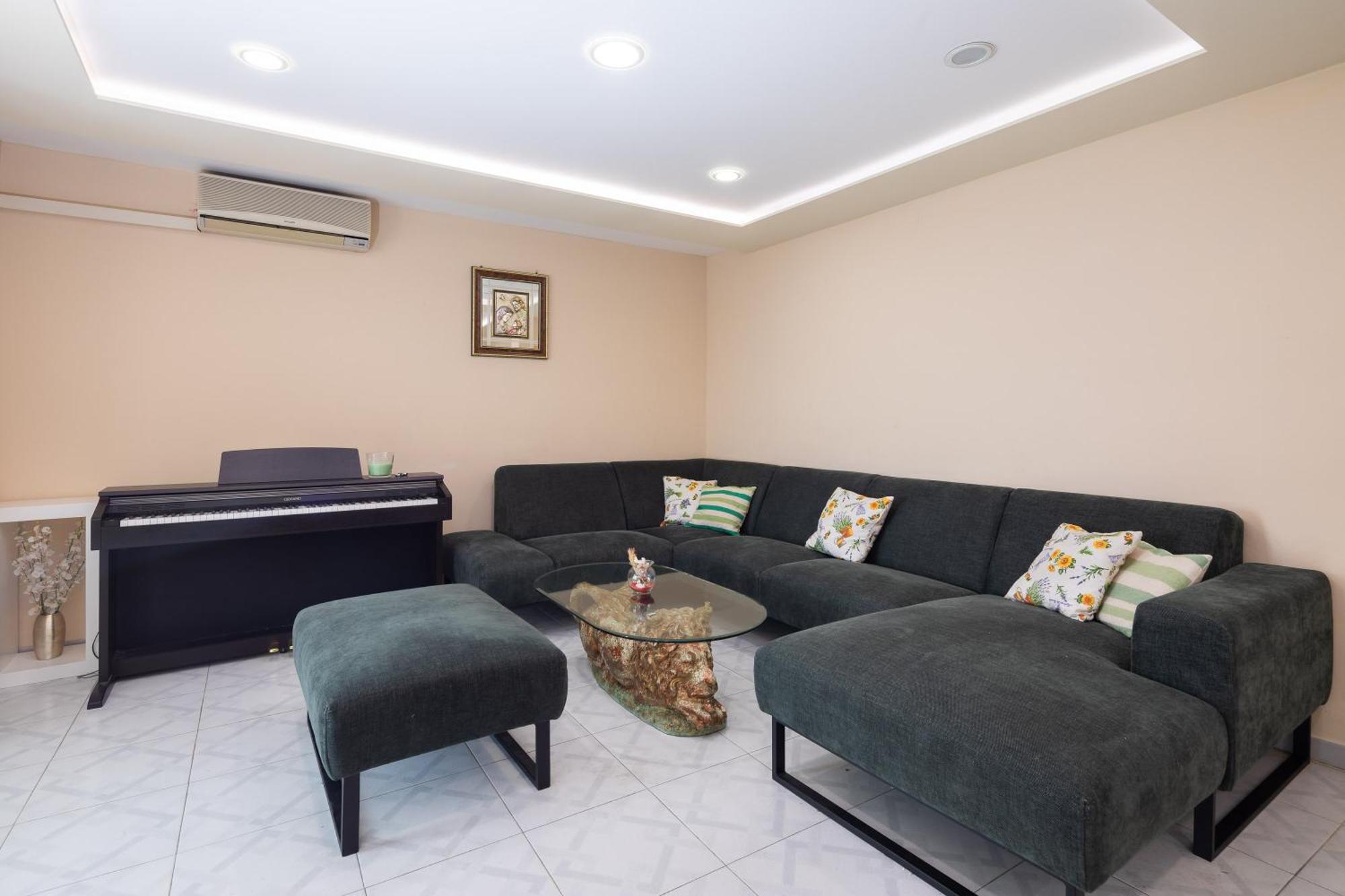 Apartment Nikola - Near Town Centre Макарска Екстериор снимка